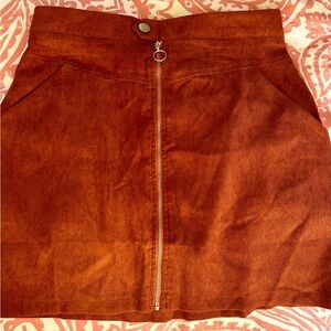 Corduroy mini skirt w pockets
